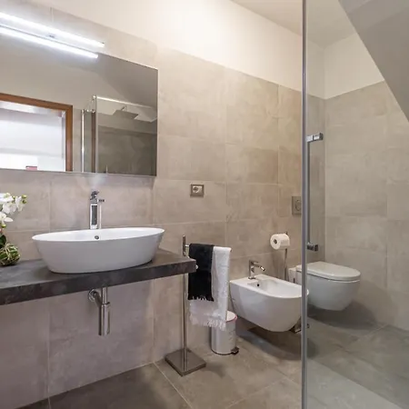 Spacious With Garden & Air Conditioning - La Grande Finestra Holiday home